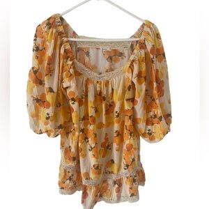 Artelier Nicole Miller Linen Blend Fruit Print‎ Crochet Peasant Top Size Medium